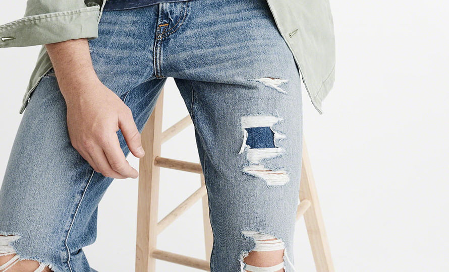 Cùng các quý ông diện quần jeans nam đúng chất