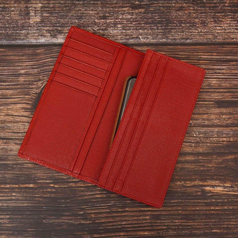 Ví cầm tay nữ gấp đôi vân EPI