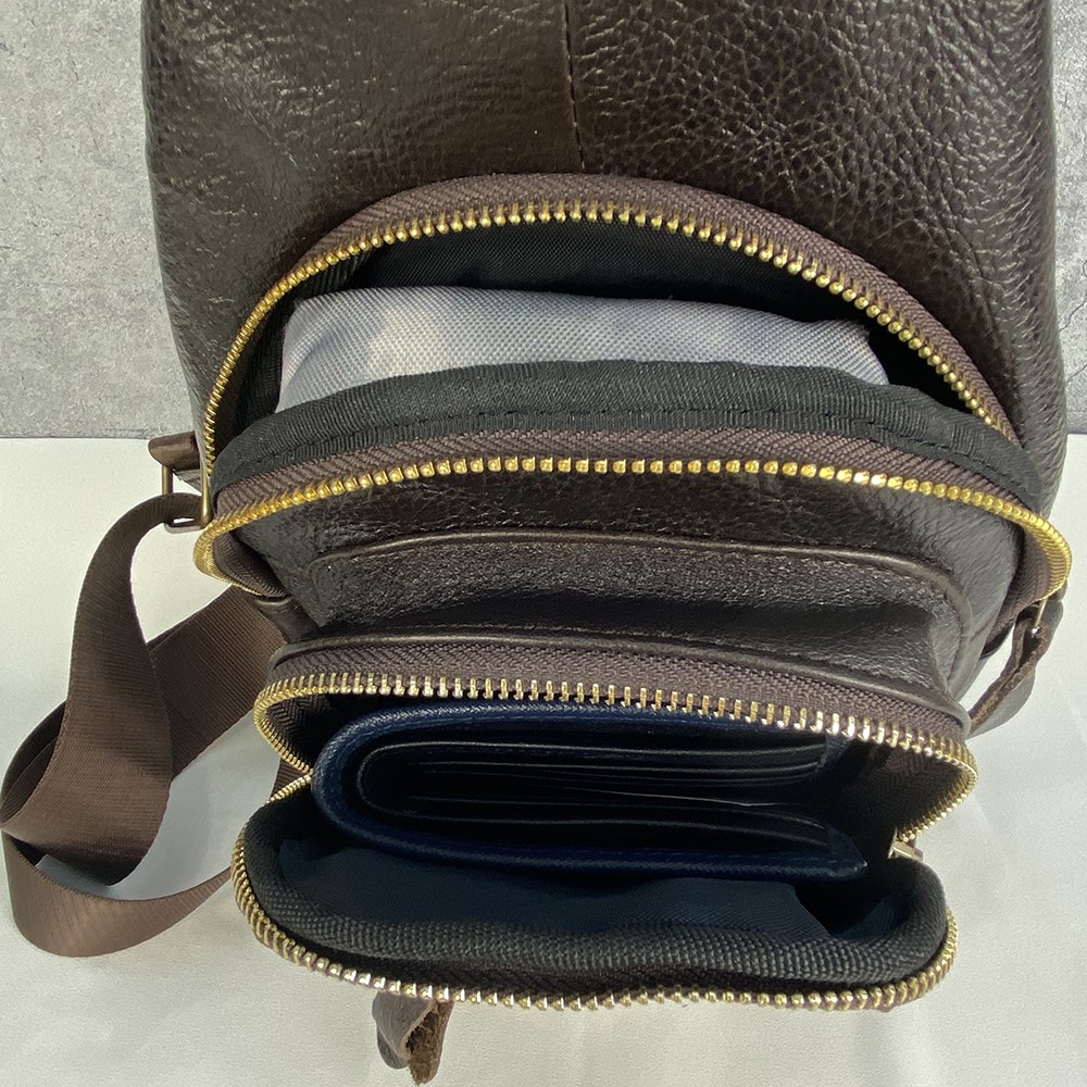 Túi đeo chéo ngực nam da bò hạt cao cấp (da bò thật 100%)